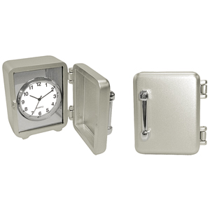 Часы "Холодильник"; 4,5х4,2х5,3 см; металл; лазерная гравировка
