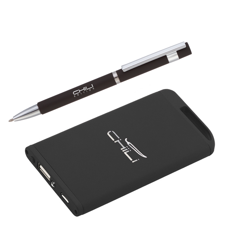 Набор ручка + зарядное устройство 4000 mAh в футляре, покрытие soft touch, цвет черный