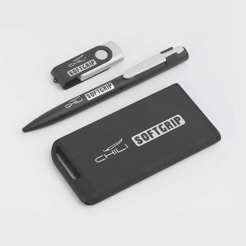 Образец набора ручка "Lip SOFTGRIP" + флешка "Vostok SOFTGRIP" + ЗУ "Theta SOFTGRIP" в футляре, цвет черный с серебристым