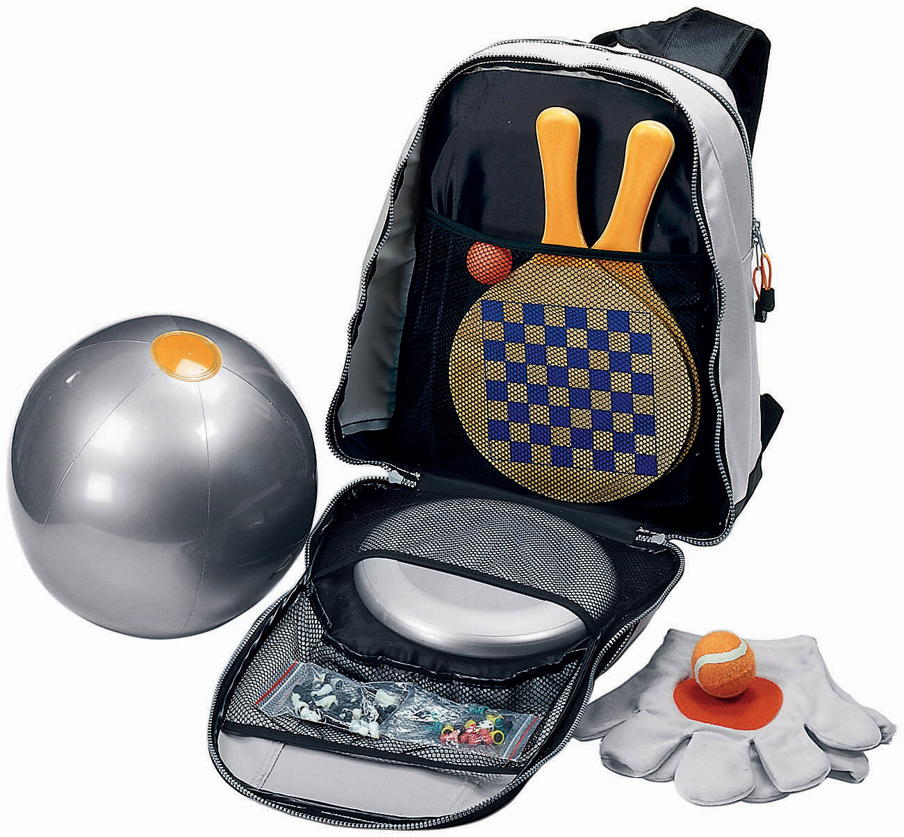Набор пляжных игр в рюкзаке: шахматы, надувной мяч, ракетки с мячиком, игра "подбрось и поймай", фрисби